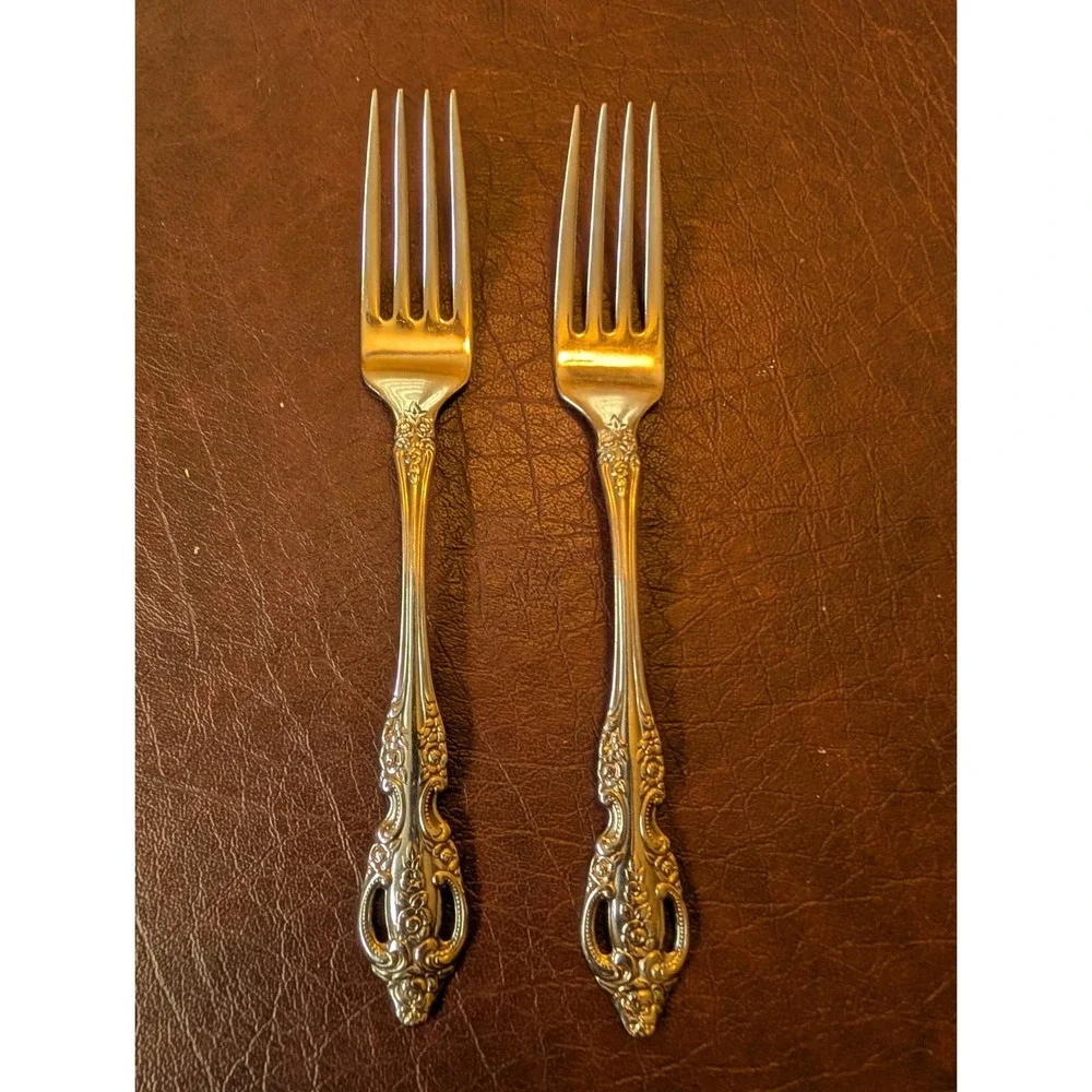 Oneida Renoir-Pembrooke Stainless Steel Salad Forks Set of 2 Ornate Floral Rose